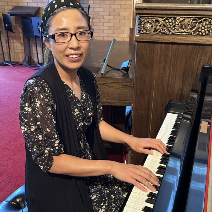 Bora Rya, Pianist